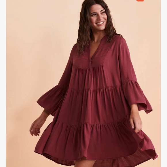 Cute 3 tiered dress! Super lightweight for warm summer days or sunny vacations! - Picture 2 of 2